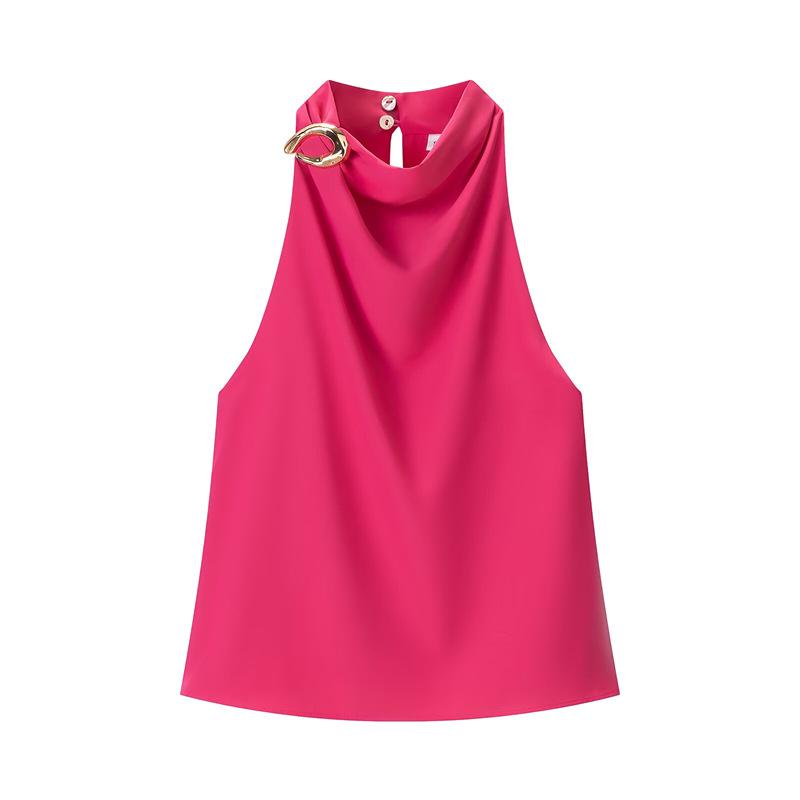 Autumn Women's Sleeveless Top with Gold Accessories and Hanging Neck Collar
