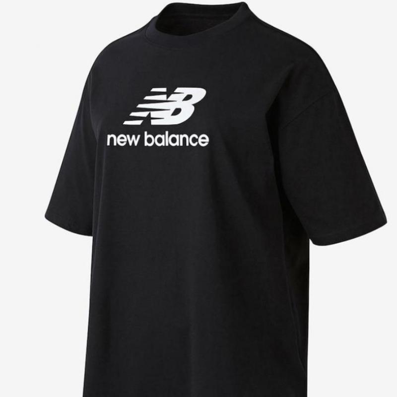 New Balance Wt31519 ESSential Logo Overfit Women S Short Sleeve Tee