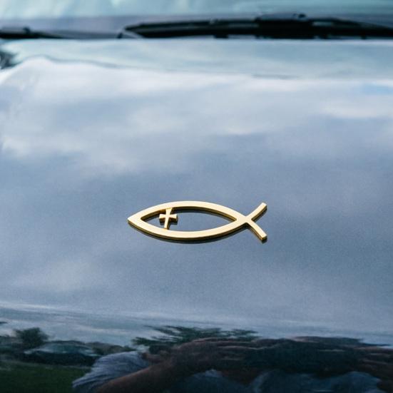 Autoaufkleber Fischförmiges Emblem 3D-Metalltextur Autoaufkleber mit starkem Klebstoff Wasserdicht Sonnenschutz für Karosserie Stoßstange Fenster