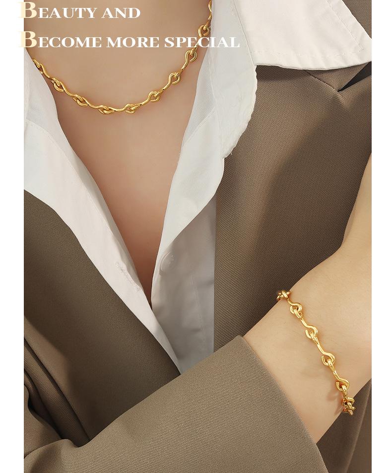 Heavy Industry-Inspired Gold-Plated Necklace & Bracelet Set with Hook-Shaped Spliced Titanium Steel Chain