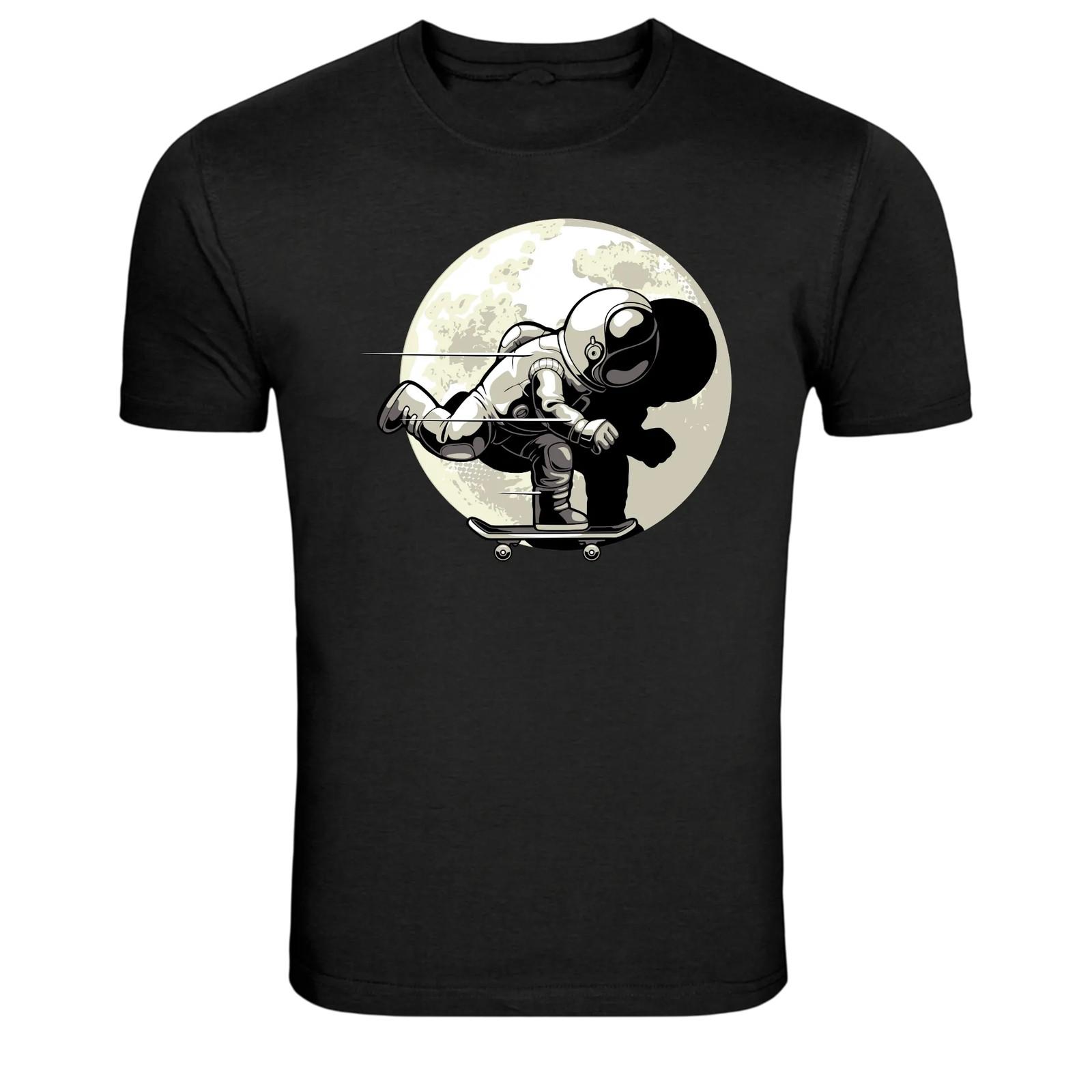 Astronaut Skateboarding Moon Silhouette Graphic T-Shirt XL
