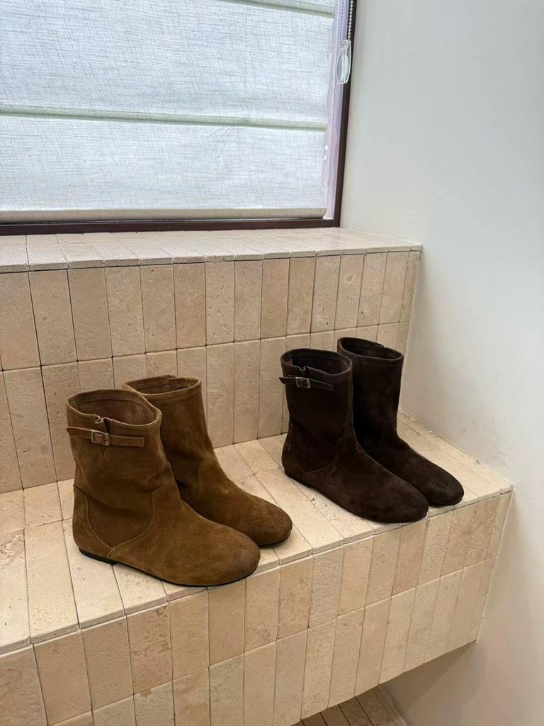 Women's boots with Korean suede round toe and raised inside Western cowboy boots for women 2026 new versatile short boots