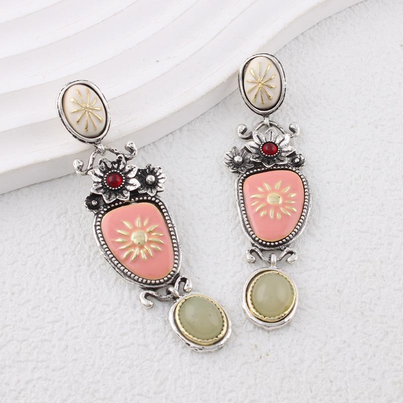 Vintage flower stone vacation style earrings niche personality court style dripping earrings
