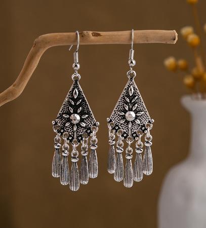 Retro Ethnic Style Source Earrings Muse Fan Literary Temperament Ear Hook Tassel Metal Pendant Earrings