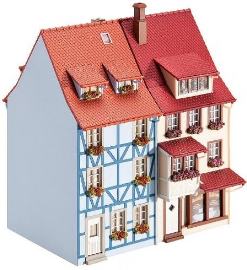 Faller - Kit Maison De Ville - 203 Pièces - 1:87 - À Monter - Dès 14 Ans - Maquette