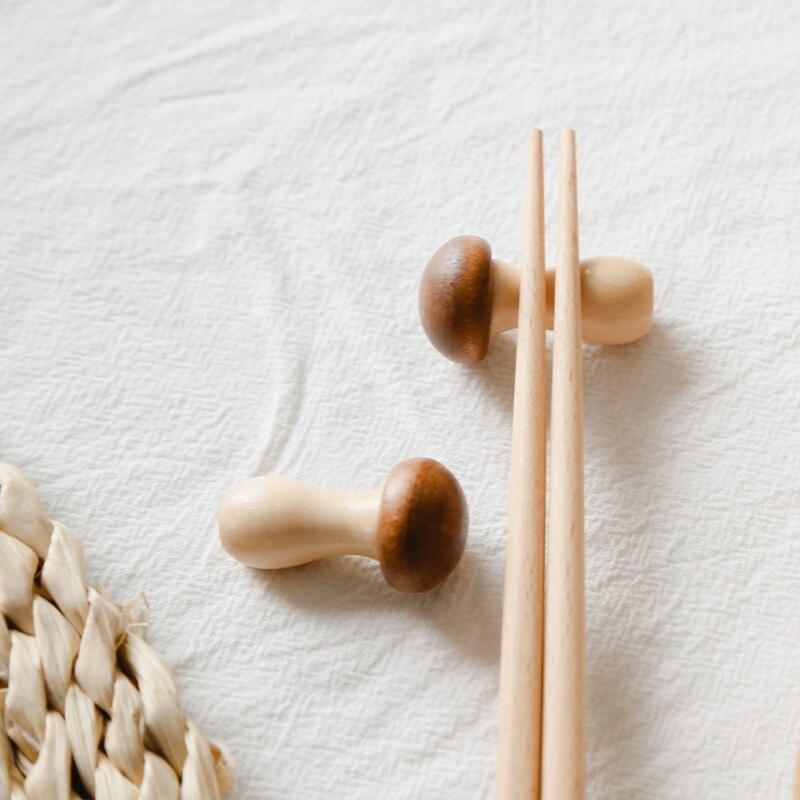 Daily Zakka Grocery Ancient Wood Mushroom Chopsticks Wooden Cute Chopsticks Mushroom Crafts Or Parts 3.9 * 2.1cm