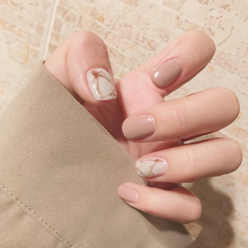 Antique Beige Women s Adhesive Nail Tips [24tips] R027