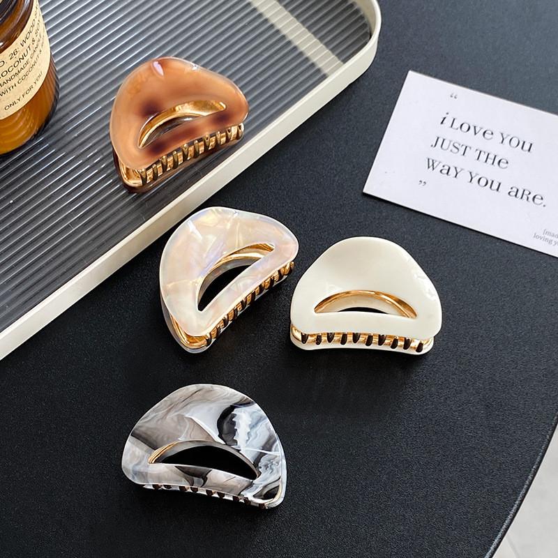 Elegante Presilha de Cabelo de Liga de Acetato Estilo Coreano Design Vintage Meia Lua Para Mulheres