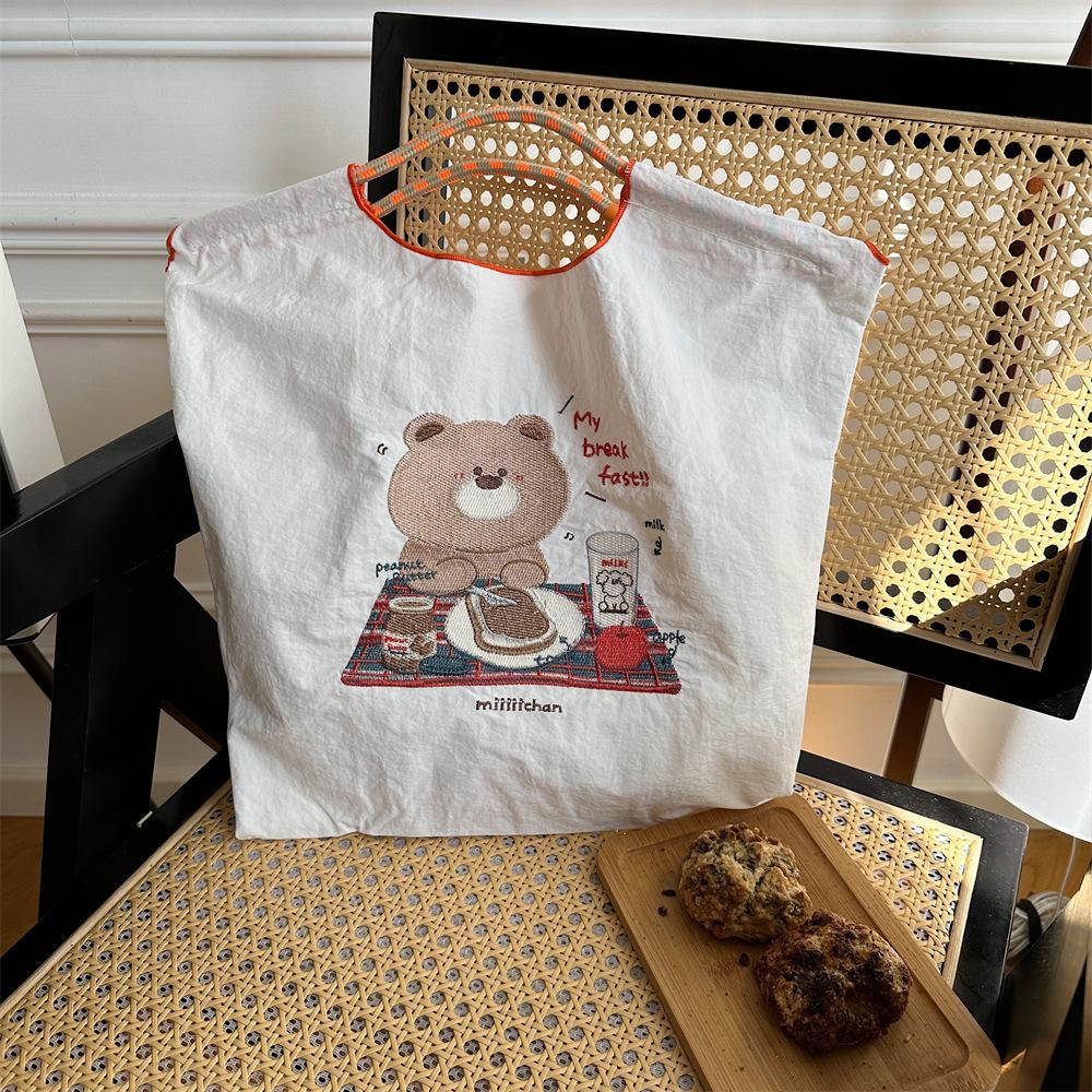 

Сумка из ткани с симпатичным рисунком и вышивкой M. Сумка-шоппер Oxford. Портативная сумка через плечо большой вместимости.