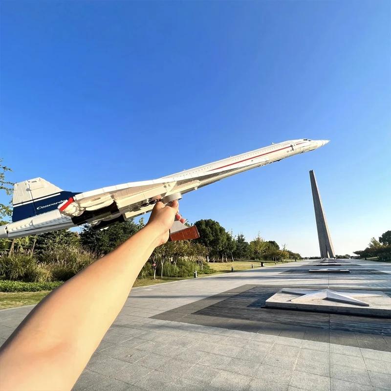 2083pcs Concorde Passenger Aircraft Large Creative Decoration Puzzle Building Blocks Toy Gift