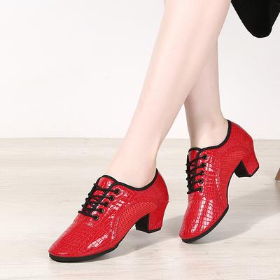 New Square Dance Shoes Spring and Summer Ballroom Dance Shoes Women's Soft-soled Practice Ethnic Body Dance Dance Shoes Latin 2025