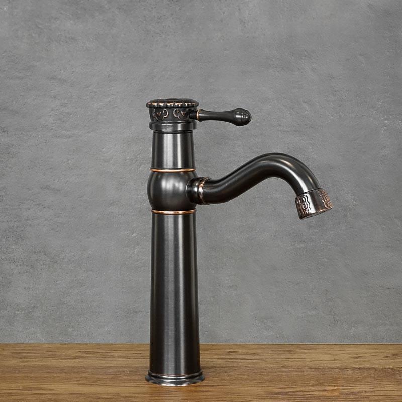 Black LOLA 4 free-standing washbasin tap