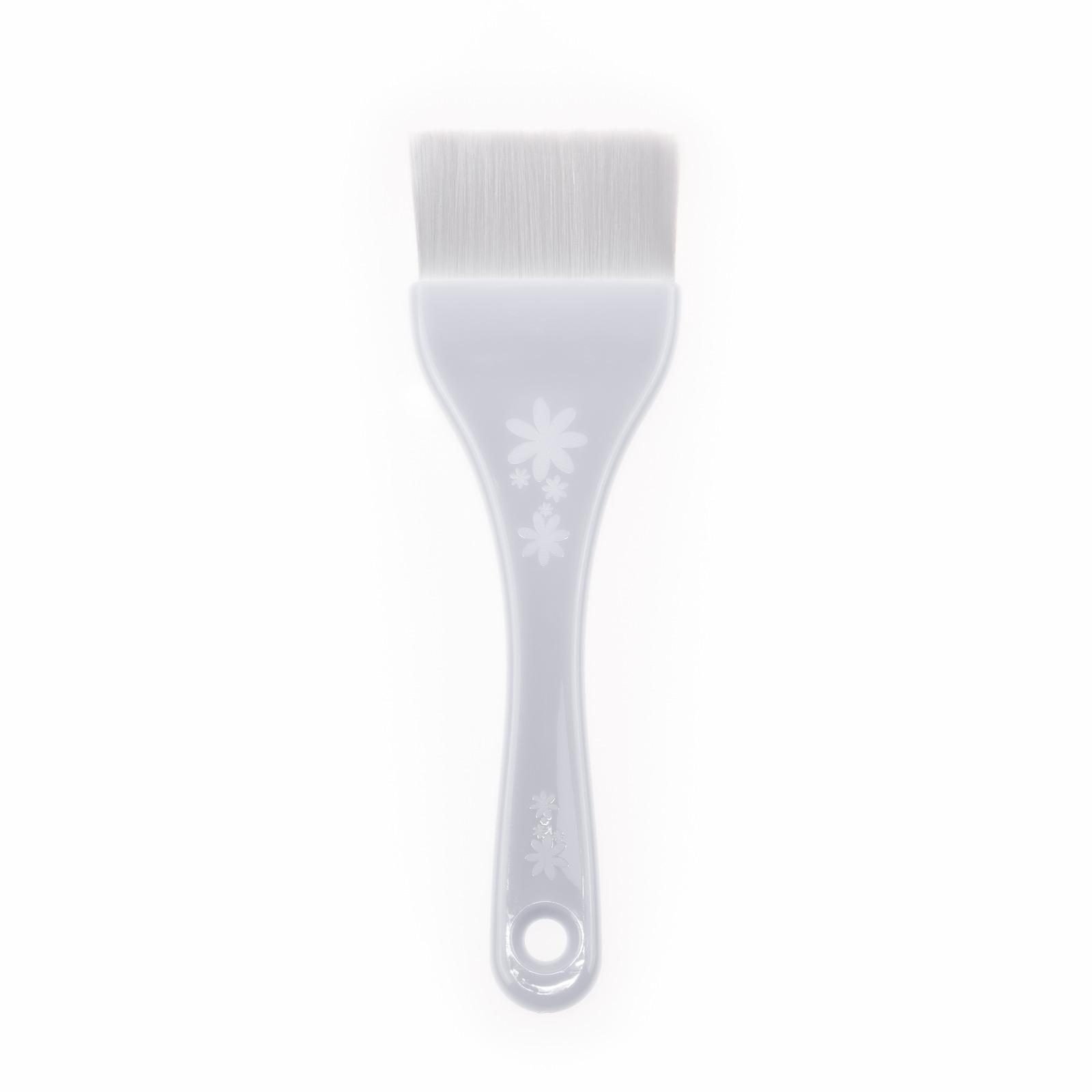 

Large Facial Mask Brush Skincare Tool Soft Bristles Flat Head for Even Application of Face Masks and Creams Durable Handle for Home Use One Size