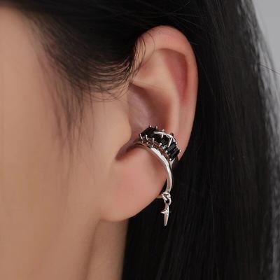 Punk Black Crystal Zircon Star Pendant Ear Clip for Women Fashion Silver Color Double-Layer Non Piercing Earcuff Jewelry Gifts