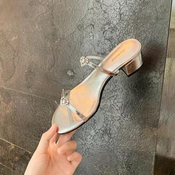 Round head double word with love drill buckle adjustable flat sandals