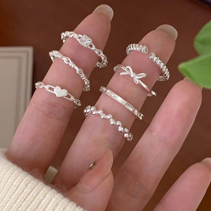 Silver Fashionable Plated Twisted Heart Ring For Women Elegant Minimalist Finger Jewelry