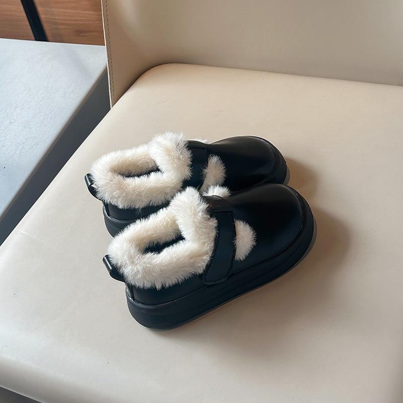 Korean Style Girls' Plush Cotton Velcro Leather Shoes - Thick Sole, Warm for Autumn/Winter 2025