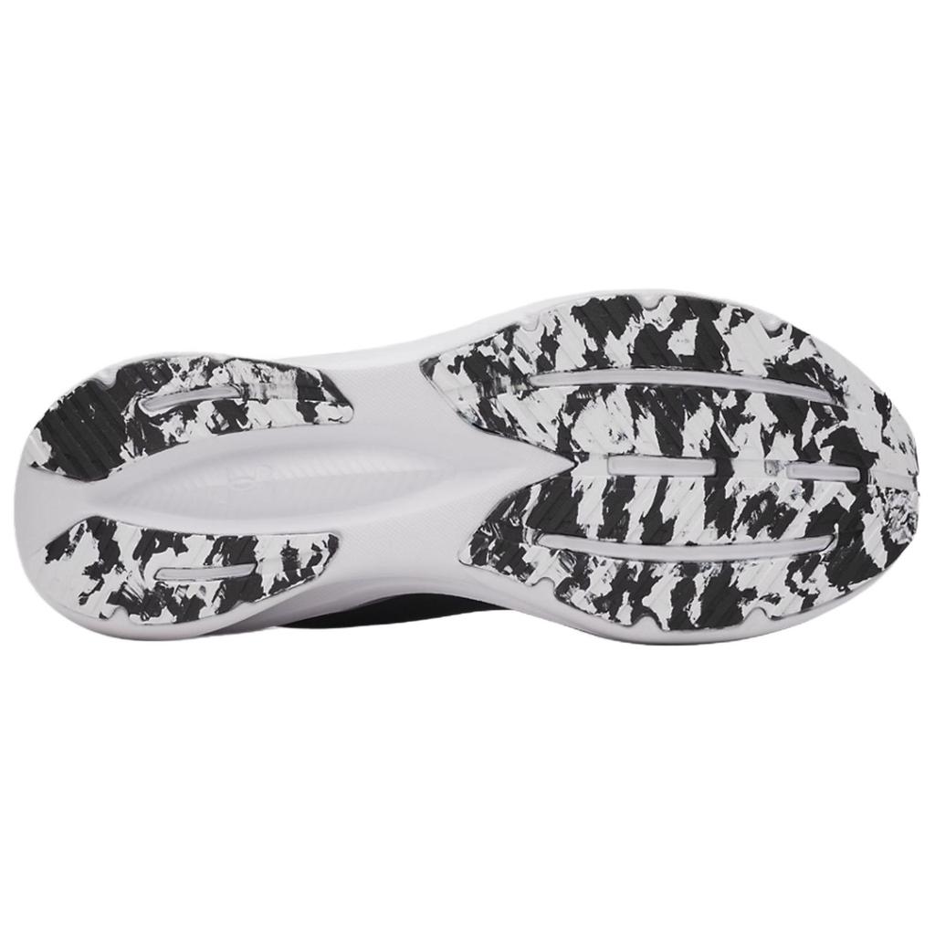 Under Armour Charged+Chase Abrasion Resistant Breathable Support Casua