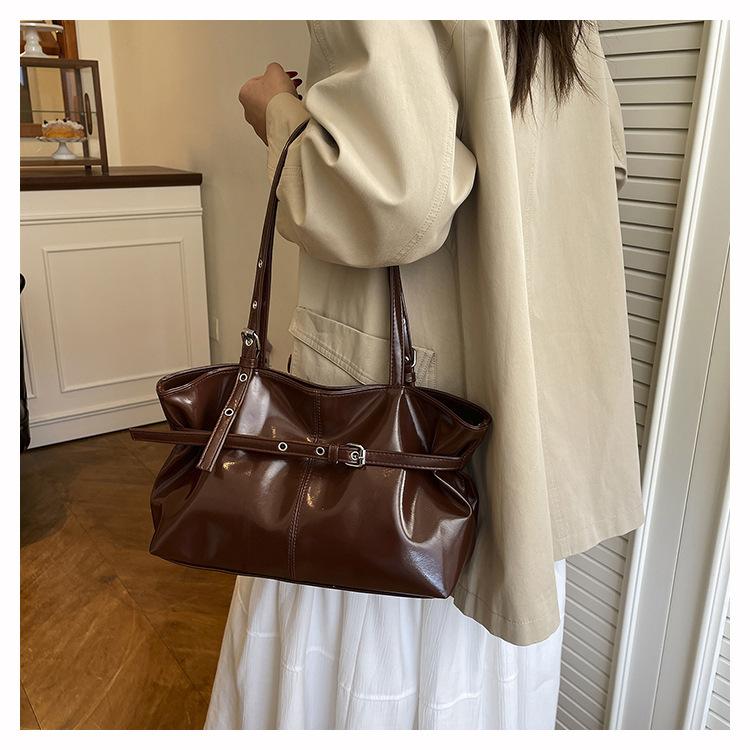 Retro Solid Color Faux Leather Shoulder Bag for Women, Chic Belt Buckle Clutch Handbag, Spacious Daily Commute Tote