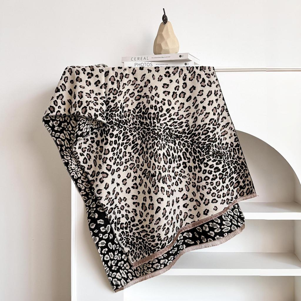 Leopard Print Jacquard Imitation Cashmere Scarf Women'S Short Fringed High-End Shawl