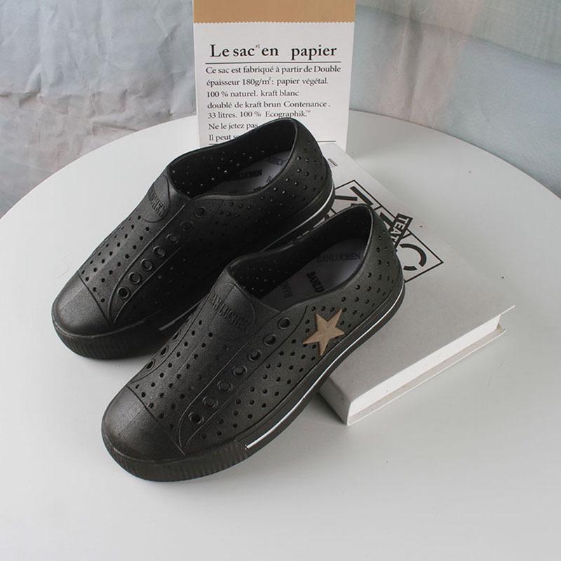 Yuzhihao Summer Unisex Fashionable Hollowed-Out Rain & Casual Shoes