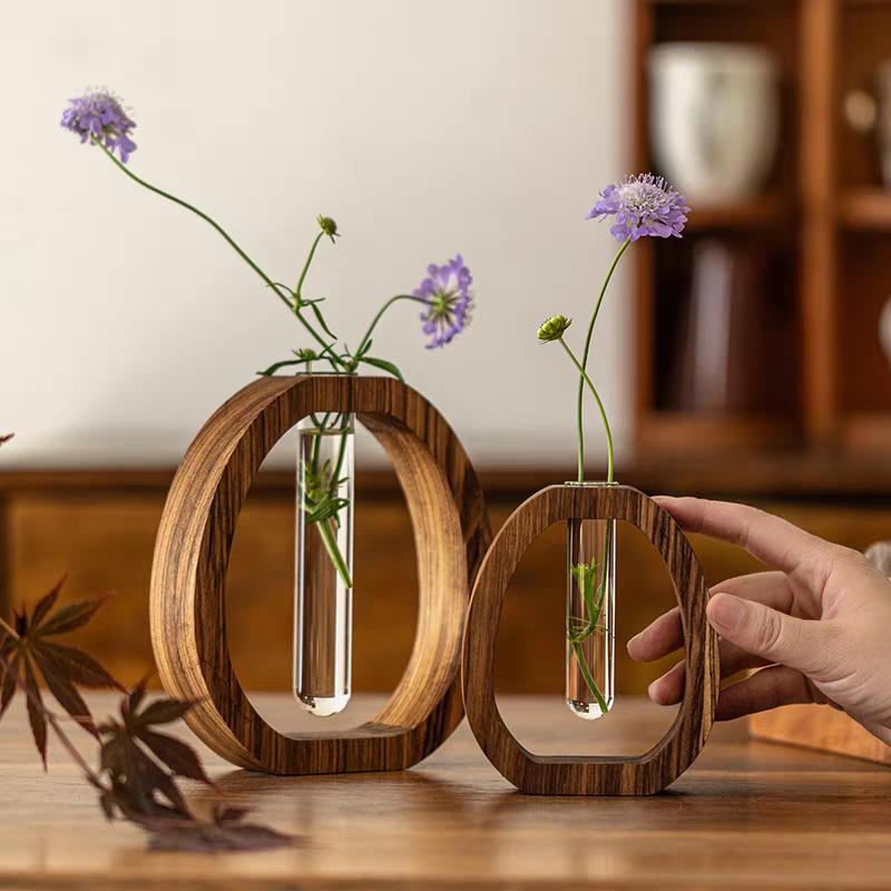 Nussbaumholz Chinesischer Stil Massivholz Blumenvase Schreibtisch Glas Mini Hydroponischer Blumenhalter Luxus-inspiriert Elegant Dekorativ