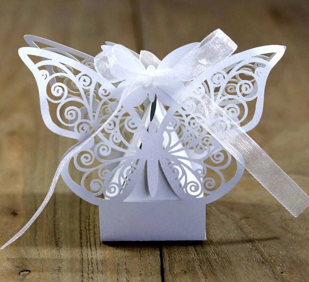 10 Pcs Hollow Butterfly Gift Paper Boxes Creative Laser Cutting Wedding Candy Dragee Box Cookie Carton Wrapping Package