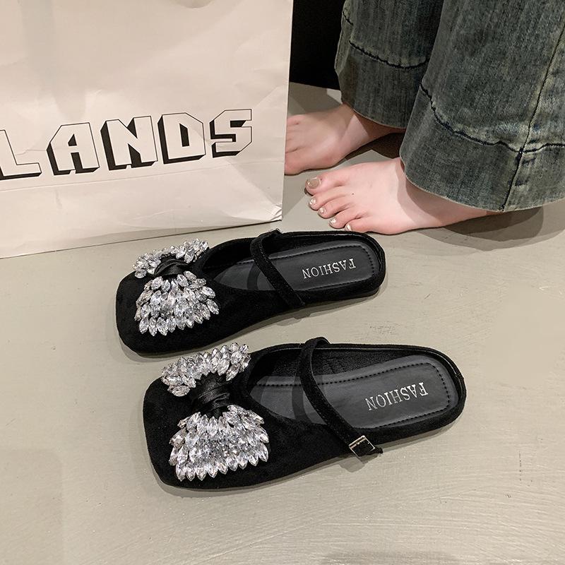 

Туфли Мэри Джейн с бантом из стразов женские 2025 лето новые на мягкой подошве с закрытым носком шлепанцы на одном ремешке с неглубоким вырезом одинарные туфли 40 чёрный