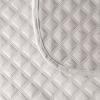 VELVI Decorative bedspread in a shade of warm, light gray - 170x210cm