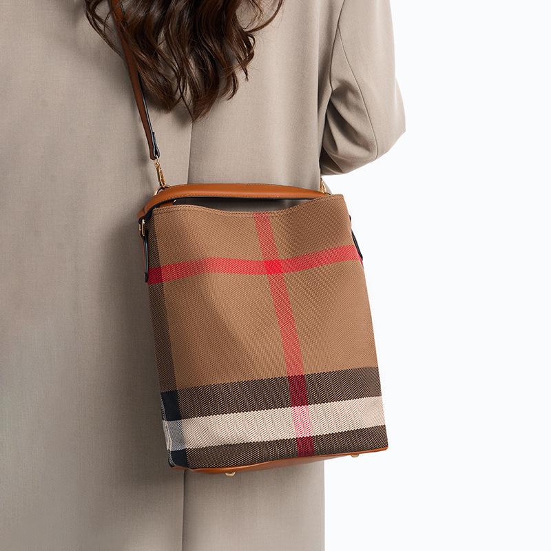 Premium Contrasting Color Bucket Bag Women'S Autumn And Winter Retro Versatile Shoulder Bag Commuter Messenger Bag