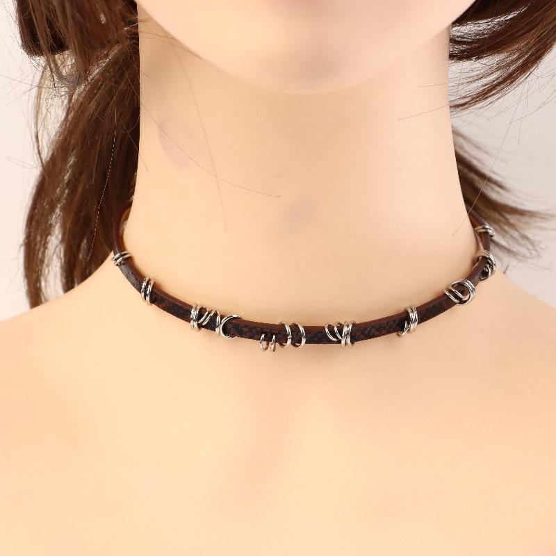 New Punk Trendy Gothic Thorns Pu Leather Collar Chain Choker Necklace For Women Men Fashion Vintage Jewelry Y2K Accessories Gift