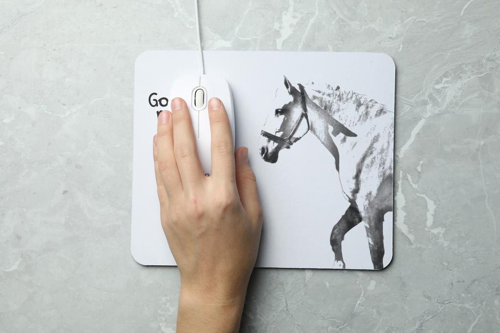 Spanish Norman - Baskılı mouse pad, atlı kişiselleştirilmiş pad, Art-Dog markasından bir ofis çalışanı için benzersiz bir alet