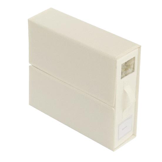 

Органайзер-органайзер для зберігання простирадла з посиленими ручками на блискавці. Пилонепроникний органайзер для простирадла для спальні з прозорим віконцем бежевий