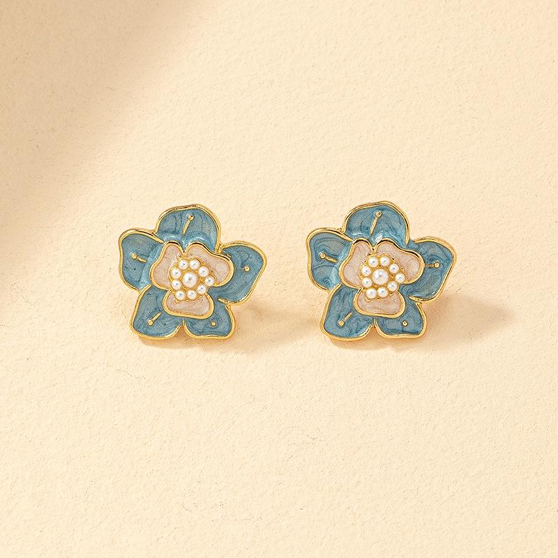 

Французские ретро серьги-пусеты с камелиями и жемчугом для женщин - Элегантные и нежные ювелирные украшения с цветочным дизайном