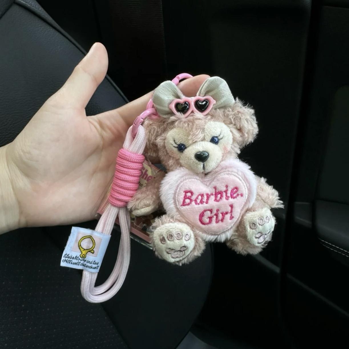 

Очаровательный плюшевый брелок-подвеска в виде мишки Даффи с украшением ШеллиМэй