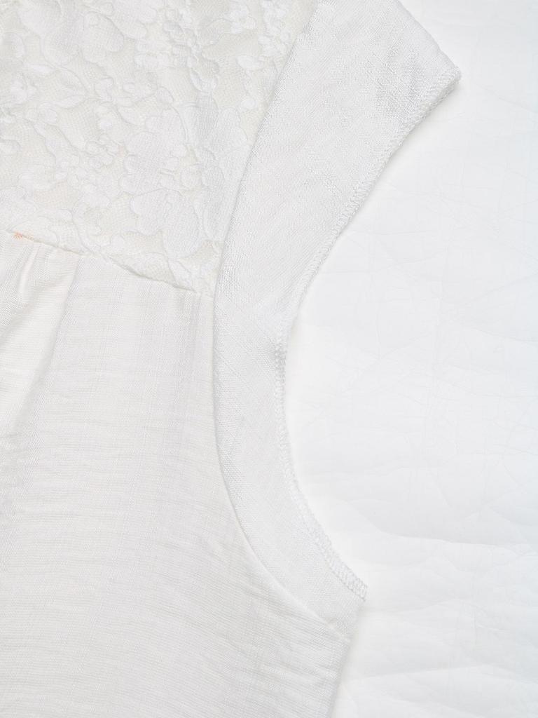 2026 Spring/Summer Women's V-Neck Lace Patchwork Shirt in Solid Color