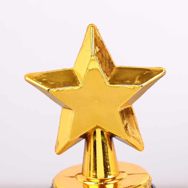 1 pz Mini Star Plastic Award Trophy Bambini Vincitore Trofei Per Bambini Concorso Premio Premio Feste Favori