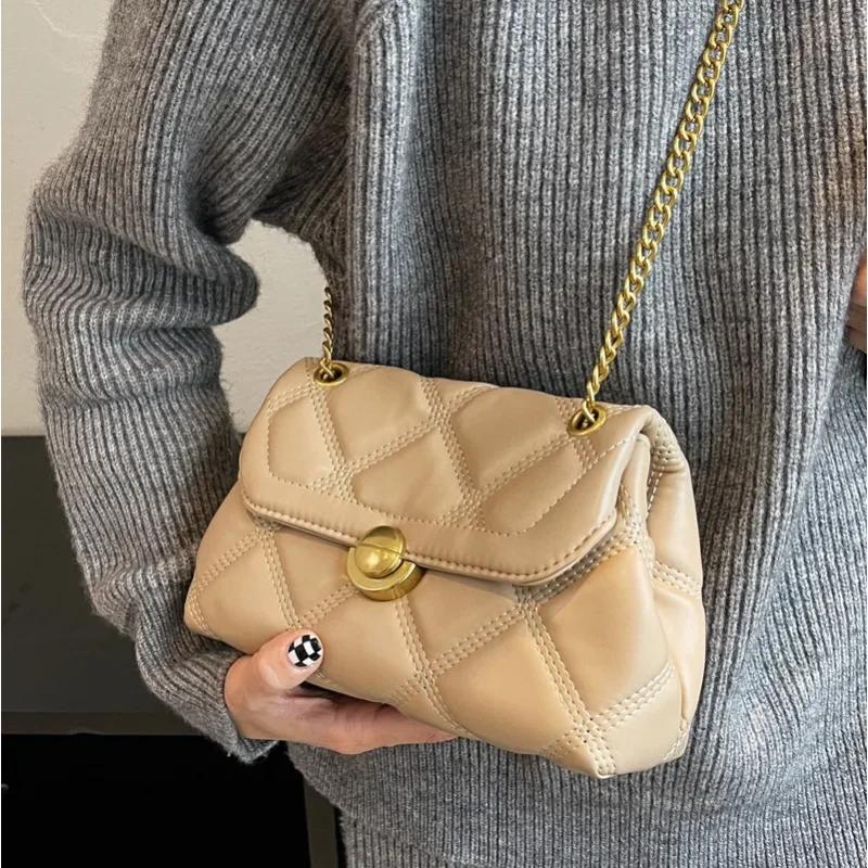 Vintage Ladies Premium Texture Shoulder Bag with Ribs Soft Leather Crossbody Armpit Bag