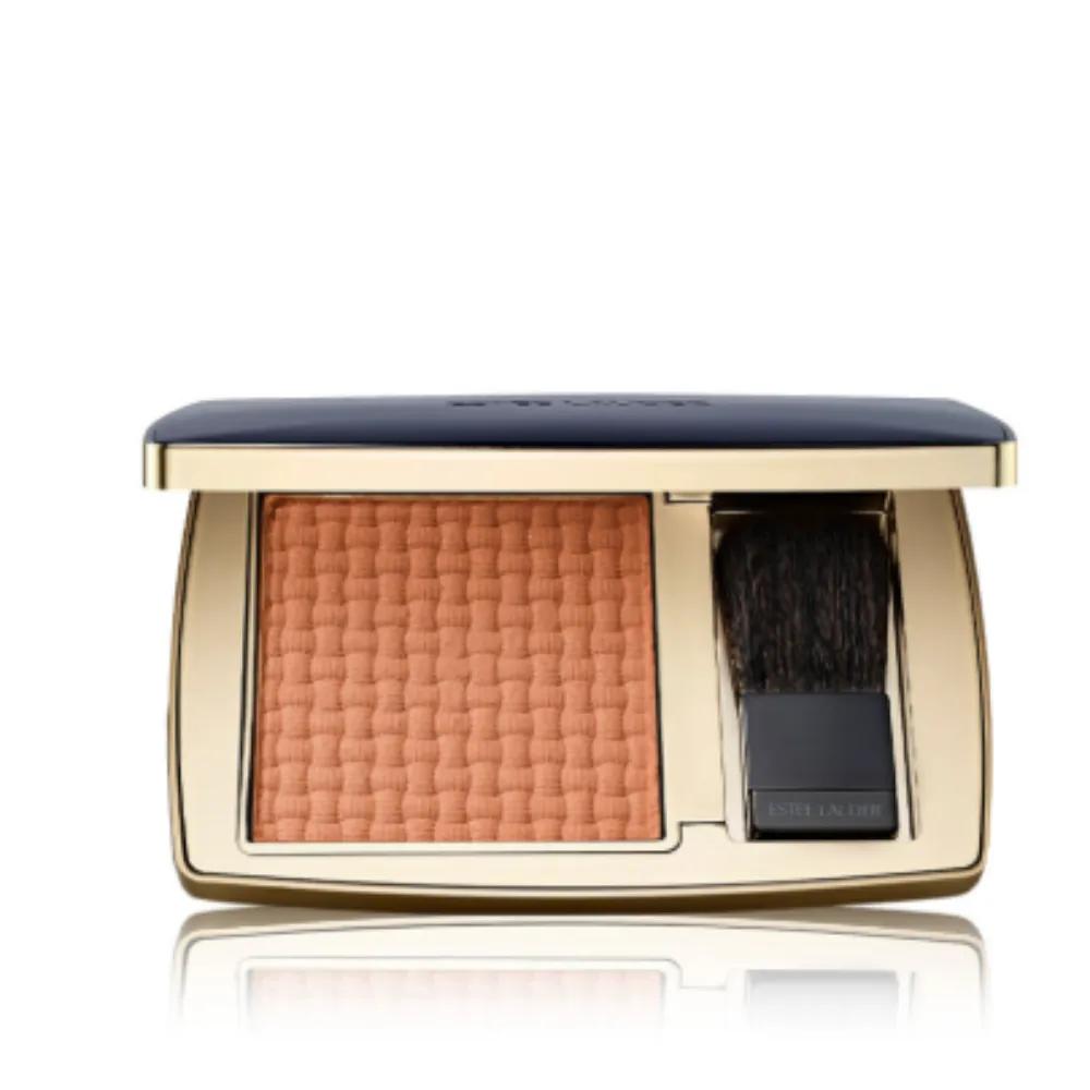 

Estee Lauder Blush Cheek The Sculpting Magnetic Glow