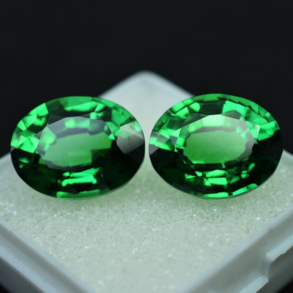 Flawless Ceylon Tsavorite Green Garnet 20 Ct Loose Oval Excellent Shape Gemstone