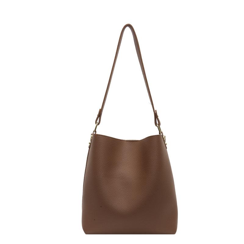 Retro Lychee Pattern Soft Leather Bucket Bag Women's 2025 New Commuter Shoulder Mother Bag Foreign Style Messenger Bag