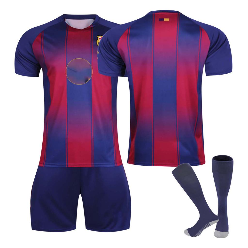 Trikots für erwachsene Kinder erfüllen Ihre Erwartungen an maßgeschneiderte dreiteilige Trikots.