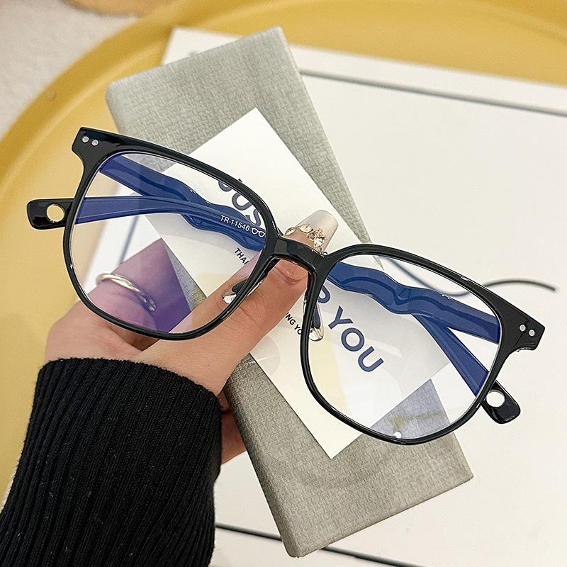Explosive flat light glasses women s new anti-blue light fashion glasses men s anti-blue light