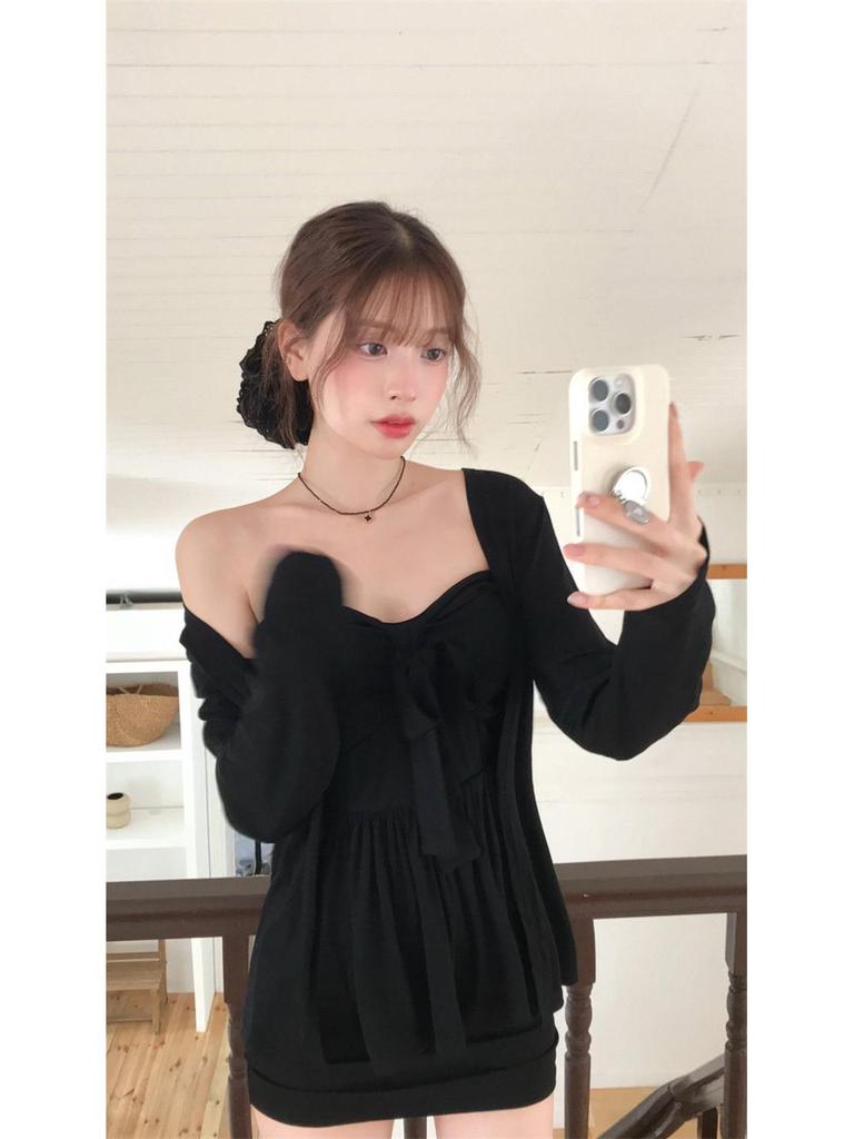 Conjunto de Top sin Mangas con Tirantes Chic de Dongdaemun Coreano y Cárdigan de Manga Larga