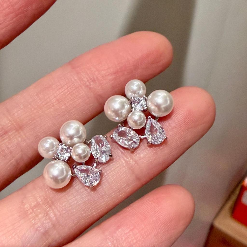 Romantic Zirconia Petal Pearl Stud Earrings: Unique, Beautiful, Light Luxury Flower Design for New Year.