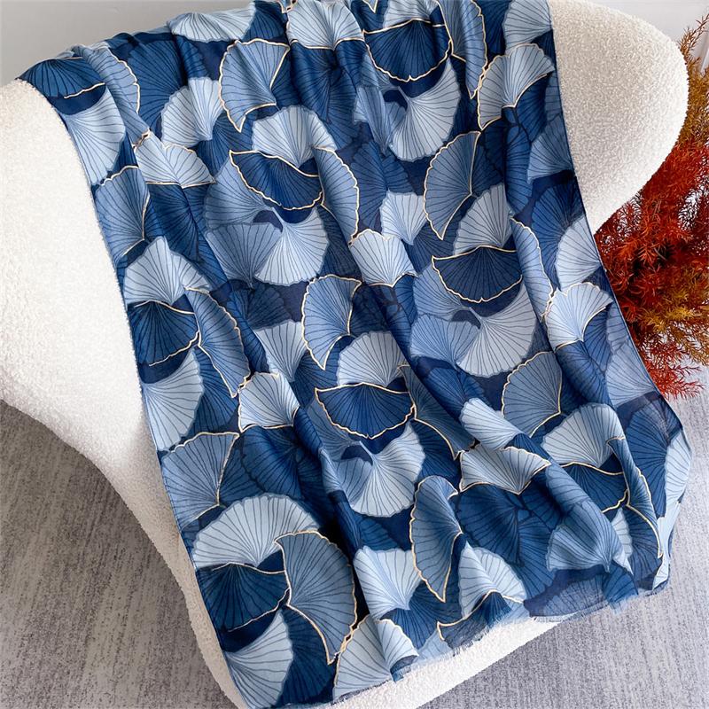 Autumn Travel Warm Cashmere Shawl Scarf Fashion Women Ginkgo Print Pashmina Blanket Wraps Female Cute Poncho Bufand