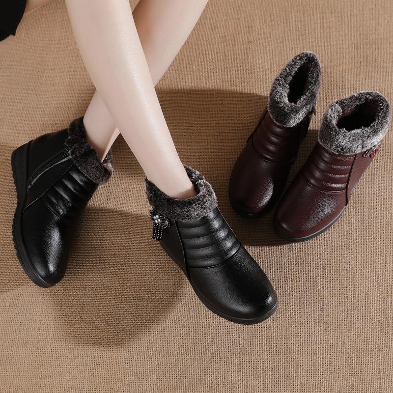 Winter Casual Shoes In People's Cotton Shoes Large Size Warm and Comfortable Velvet Non-slip Flat-soled Leather Shoes