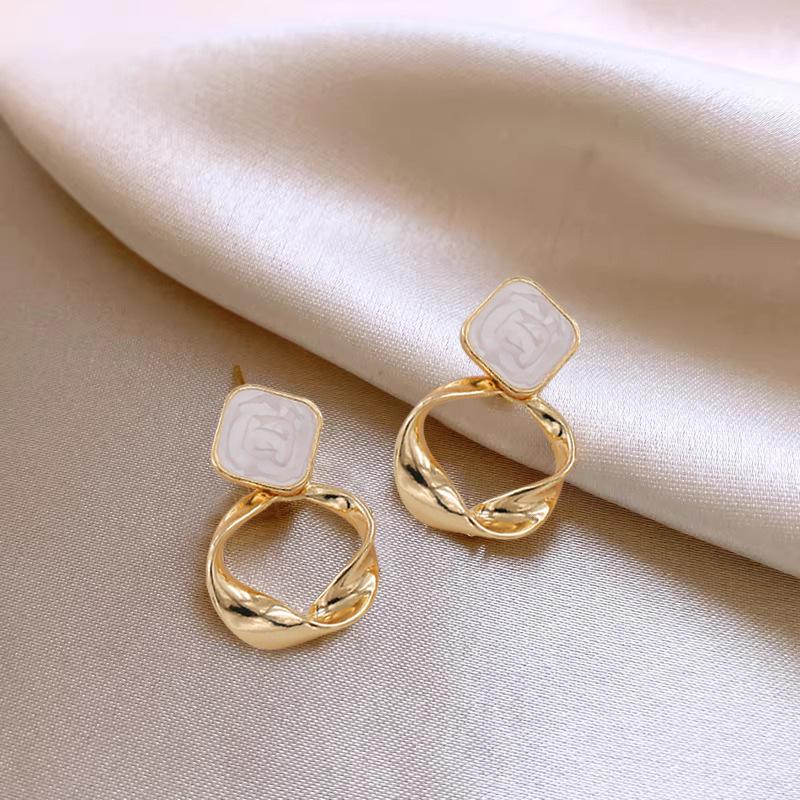 Melaleuca Geometric Earrings: Women s High-End Light Luxury 2025 Style Ear Drops