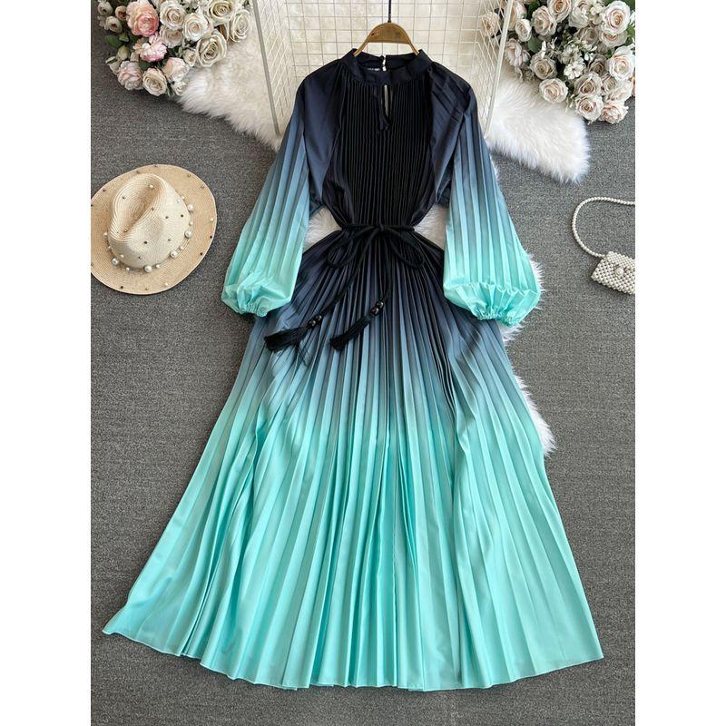 

Доступная роскошь Санжай Элегантное платье с длинными рукавами и градиентной расцветкой Lake Blue All yards