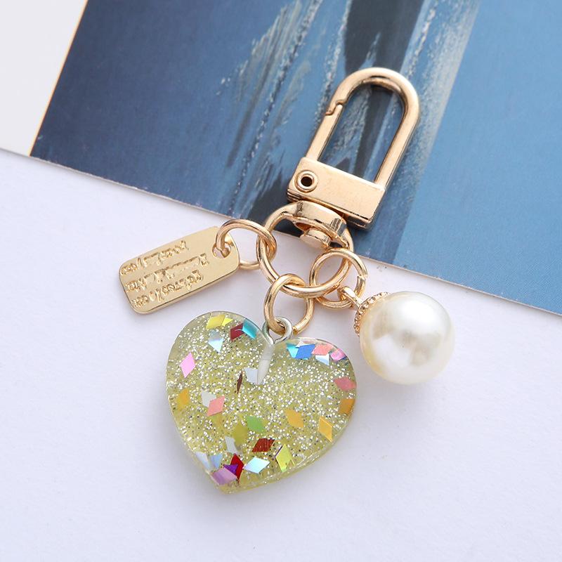 2pcs Bling Acrylic Heart Keychain Colorful Sequin Sweet Imitation Pearl Keyring for Women Girls Bag Decoration